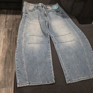 Women's Relaxed Fit Blue Jeans